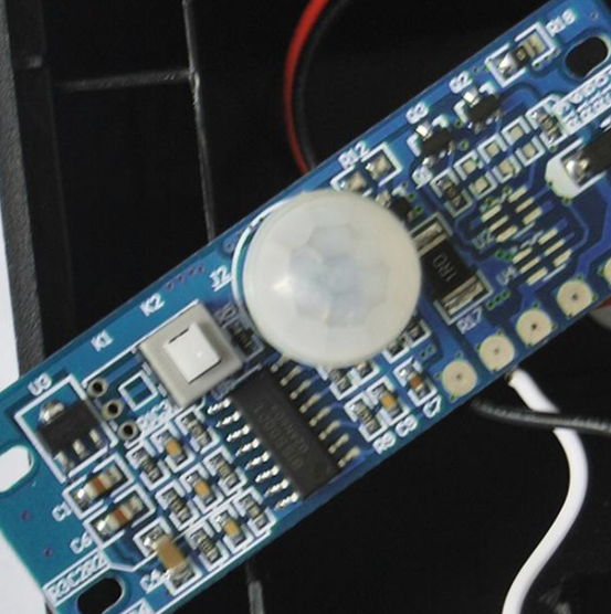 輕觸開(kāi)關(guān)在PCB電路板的應(yīng)用 輕觸開(kāi)關(guān)在PCB電路板的應(yīng)用