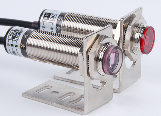 光電開關(guān)的應(yīng)用實例有哪些？